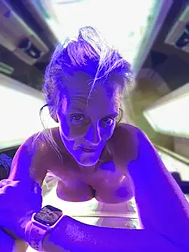 vixendoll87 online show from 03-06-25, 08:16