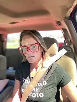 vixendoll87 online show from 03-18-25, 07:01