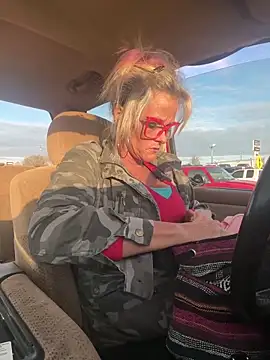 vixendoll87 online show from 03-18-26, 11:05