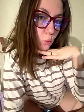 BeatriceTender online show from 01-18-26, 07:17