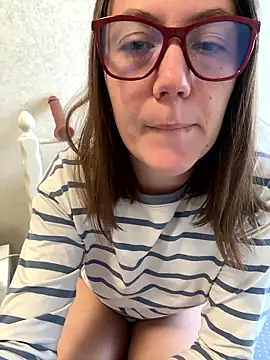 BeatriceTender online show from 01-15-26, 09:56