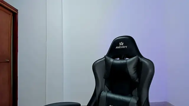 avellanatammy online show from 12-23-25, 01:27