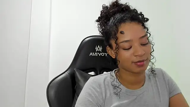 avellanatammy online show from 10-04-25, 02:13