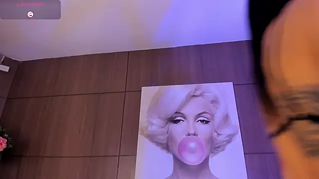 AgattaDuque online show from 11-10-25, 10:37