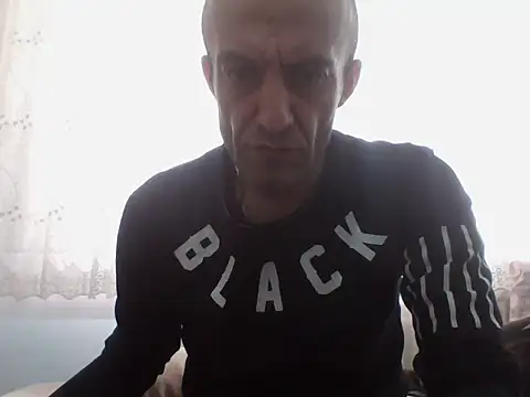 Snapshot of Aktorihann chatting on 10-06-25, 10:27 Aktorihann online show from 10-06-25, 10:27