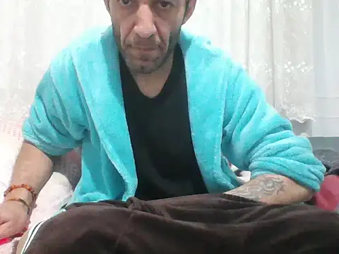 Snapshot of Aktorihann chatting on 10-13-25, 12:12 Aktorihann online show from 10-13-25, 12:12