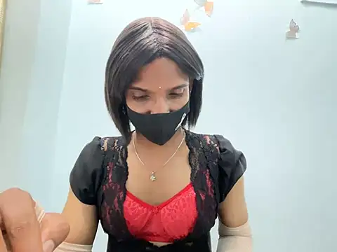 Snapshot of TransLisa7 chatting on 03-16-26, 11:29 TransLisa7 online show from 03-16-26, 11:29