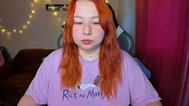 Snapshot of Milafoxxxy chatting on 09-23-25, 06:53 Milafoxxxy online show from 09-23-25, 06:53