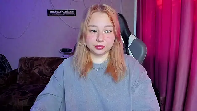 Snapshot of Milafoxxxy chatting on 10-09-25, 02:12 Milafoxxxy online show from 10-09-25, 02:12