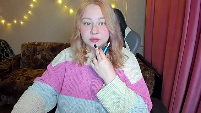 Snapshot of Milafoxxxy chatting on 10-07-25, 08:54 Milafoxxxy online show from 10-07-25, 08:54