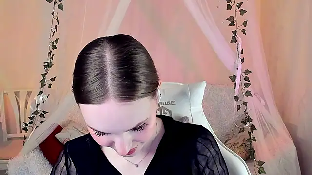 MishkaMe online show from 10-26-25, 03:23