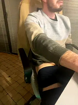 giorgakaci69 online show from 12-17-25, 04:56