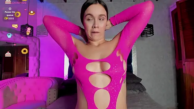 Taiissa  online show from 02-11-26, 08:41