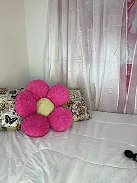 nashi ra online show from 06-18-26, 06:13