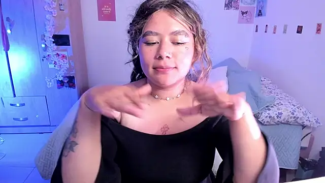 StephaniFox online show from 03-18-25, 03:23