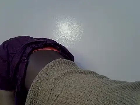 Snapshot of heather_savage chatting on 03-24-26, 03:23 heather savage online show from 03-24-26, 03:23