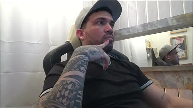 Angel sex latin online show from 10-20-25, 06:04