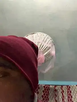 Snapshot of SweetFatBoy chatting on 03-09-25, 04:33 SweetFatBoy online show from 03-09-25, 04:33