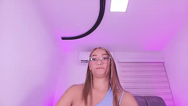 vale ross  online show from 07-15-26, 03:02