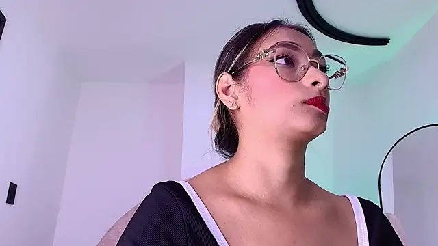 vale ross  online show from 02-06-26, 03:02