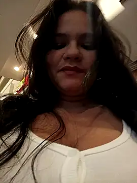 Julieta-tits online show from 12-12-24, 12:05