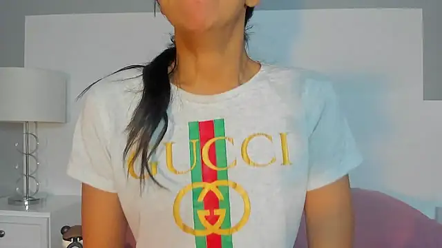 Snapshot of Tamaraakins chatting on 03-22-25, 12:35 Tamaraakins online show from 03-22-25, 12:35