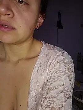 Snapshot of lombarlana-89 chatting on 06-20-26, 10:15 lombarlana-89 online show from 06-20-26, 10:15