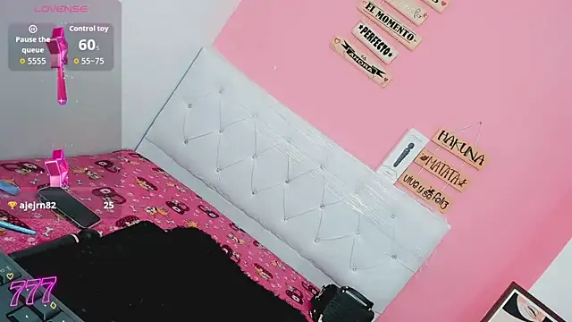 Snapshot of valentina_princess_ chatting on 02-20-26, 06:26 valentina princess online show from 02-20-26, 06:26