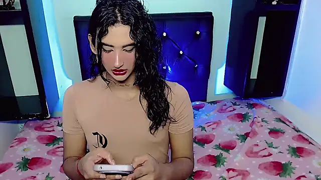 Snapshot of kinverly_sexyx chatting on 07-25-26, 08:48 kinverly sexyx online show from 07-25-26, 08:48