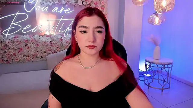 Snapshot of ViolettCastel chatting on 09-20-25, 07:52 ViolettCastel online show from 09-20-25, 07:52
