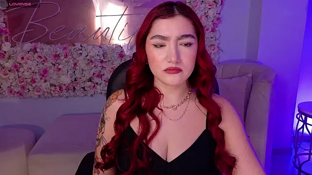 ViolettCastel online show from 01-13-26, 06:56