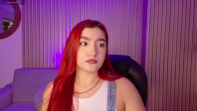 ViolettCastel online show from 11-05-25, 07:06