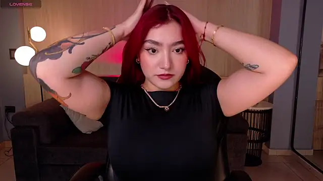 ViolettCastel online show from 12-22-25, 07:14