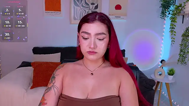 ViolettCastel online show from 06-24-26, 12:20