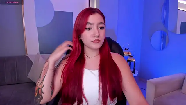 Snapshot of ViolettCastel chatting on 03-01-25, 07:26 ViolettCastel online show from 03-01-25, 07:26