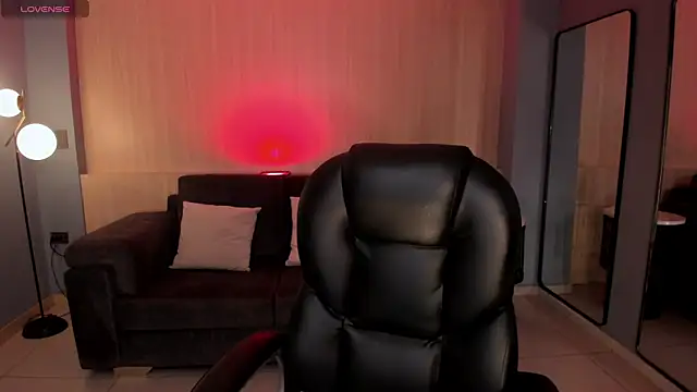 ViolettCastel online show from 10-30-25, 07:22