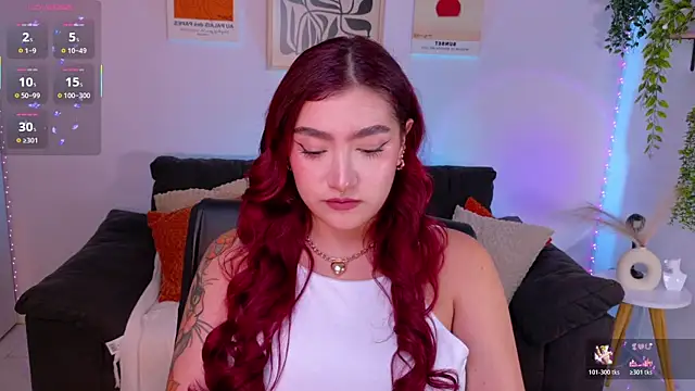 ViolettCastel online show from 07-16-26, 12:07