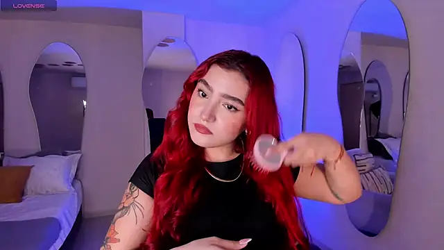 ViolettCastel online show from 10-24-25, 07:02