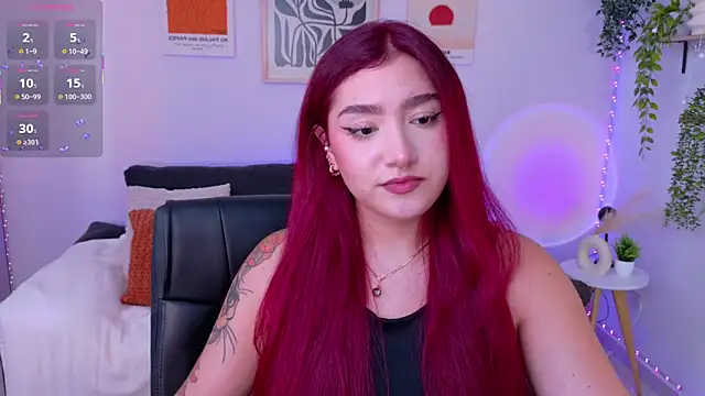 ViolettCastel online show from 06-17-26, 08:19