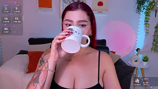 ViolettCastel online show from 06-28-26, 12:39
