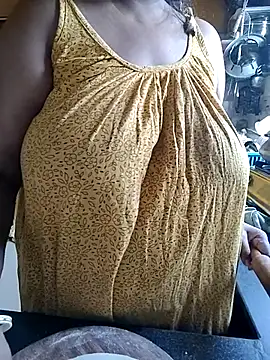 Snapshot of ANUBHABI chatting on 10-17-25, 01:42 ANUBHABI online show from 10-17-25, 01:42