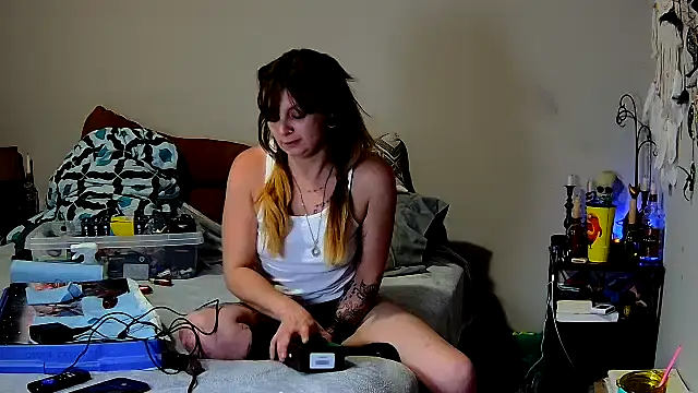 Snapshot of ZeelaXoXo chatting on 11-30-25, 06:25 ZeelaXoXo online show from 11-30-25, 06:25