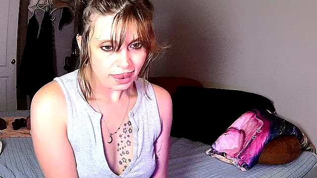 Snapshot of ZeelaXoXo chatting on 01-10-26, 04:41 ZeelaXoXo online show from 01-10-26, 04:41