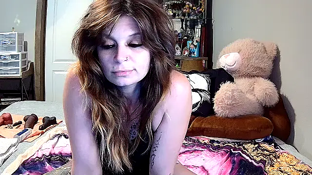 Snapshot of ZeelaXoXo chatting on 02-22-26, 04:26 ZeelaXoXo online show from 02-22-26, 04:26