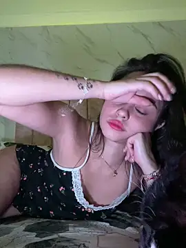 Snapshot of Kimmymadison- chatting on 05-27-26, 02:41 Kimmymadison- online show from 05-27-26, 02:41