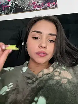 Snapshot of Kimmymadison- chatting on 02-08-26, 05:16 Kimmymadison- online show from 02-08-26, 05:16