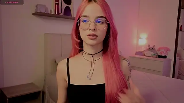 Roxxy mora online show from 12-02-25, 11:39