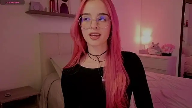 Roxxy mora online show from 12-03-25, 10:20