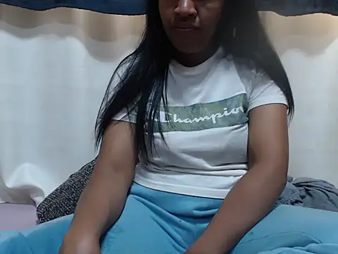 Snapshot of Linda_sexy chatting on 06-15-26, 07:19 Linda sexy online show from 06-15-26, 07:19