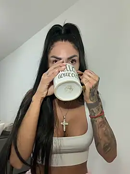 RaquelleVon online show from 04-06-26, 04:46